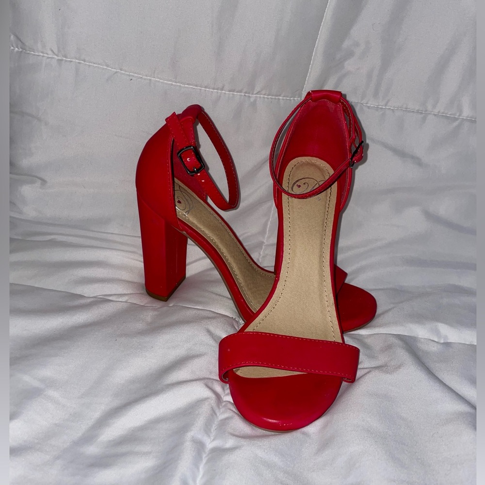 D Brand Red Pumps. Women’s size 7